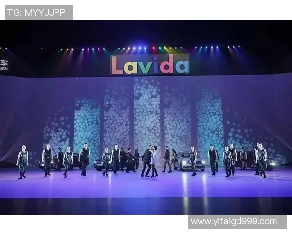 创意足球星摆件点亮空间装饰彰显个性魅力与运动激情